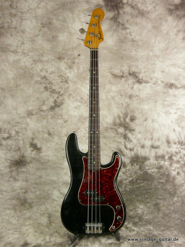 Fender_Precision_Bass_black_refinished-1972-001.JPG