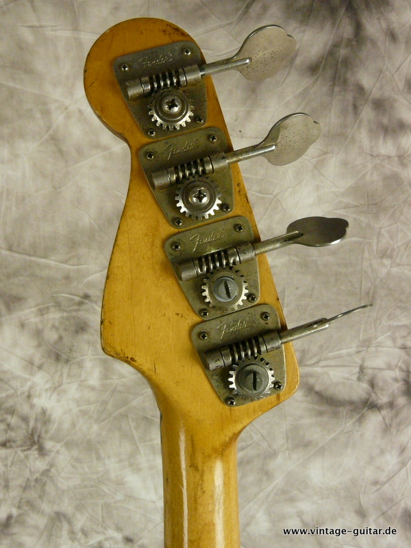 Fender_Precision_Bass_black_refinished-1972-006.JPG