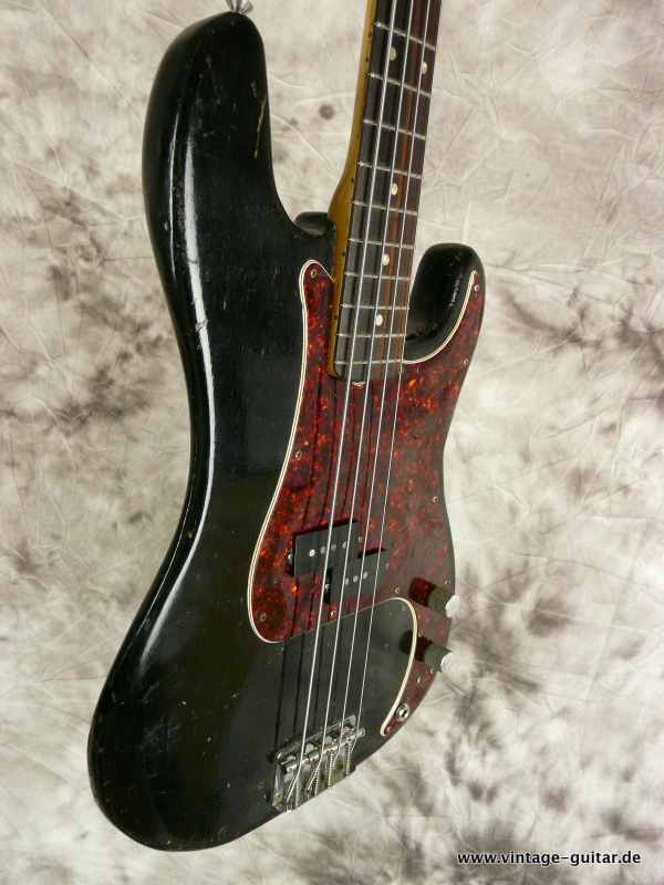 Fender_Precision_Bass_black_refinished-1972-007.JPG