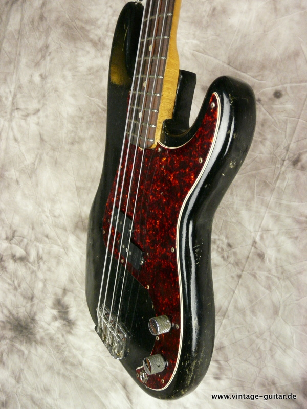 Fender_Precision_Bass_black_refinished-1972-008.JPG