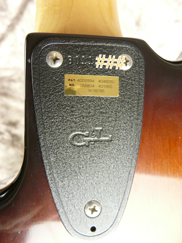 G&L-Bass-L-1000-sunburst-1983-011.JPG