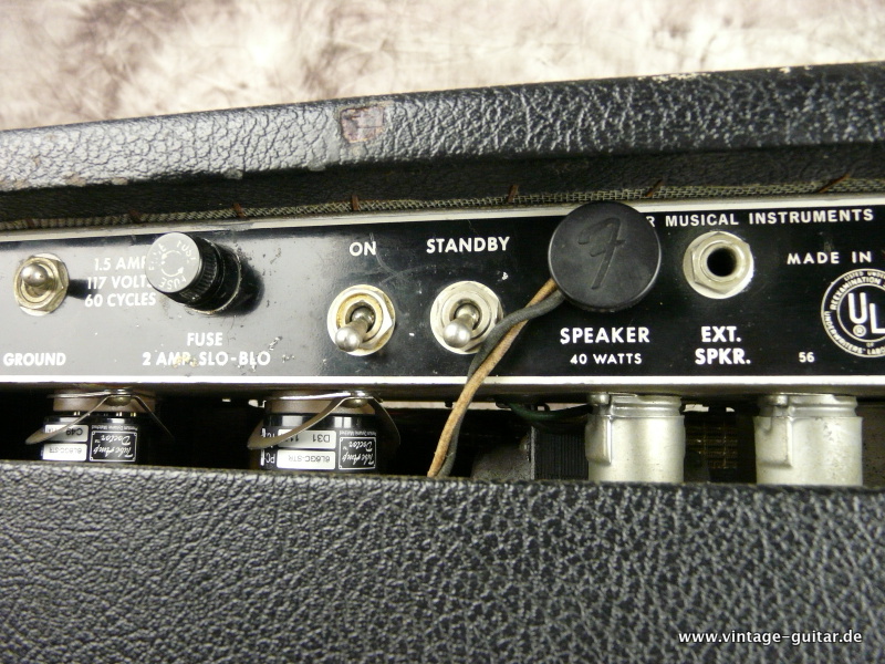 Fender-Super-Reverb-Blackface-1967-009.JPG
