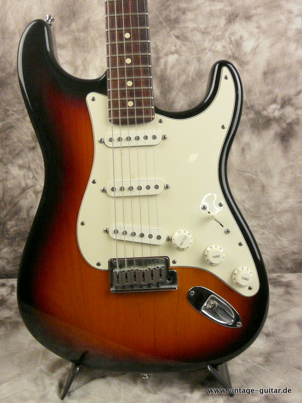Fender-Stratocaster-US-Standard-2010-002.JPG