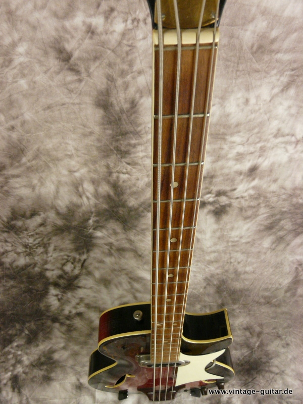 Framus-Star-Bass-Model-5:149-007.JPG