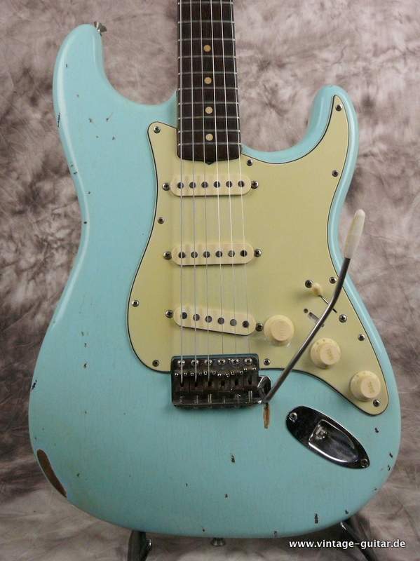 Fender_Stratocaster_1960-slabboard-surfgreen-002.JPG