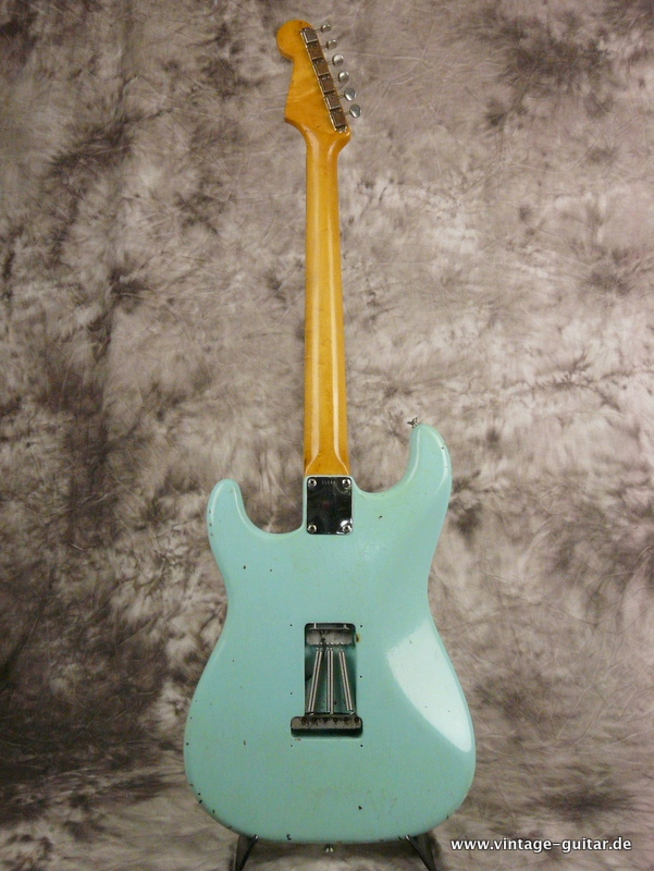 Fender_Stratocaster_1960-slabboard-surfgreen-003.JPG