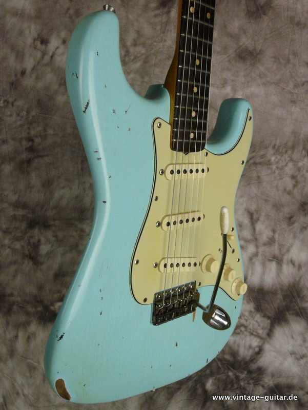 Fender_Stratocaster_1960-slabboard-surfgreen-011.JPG