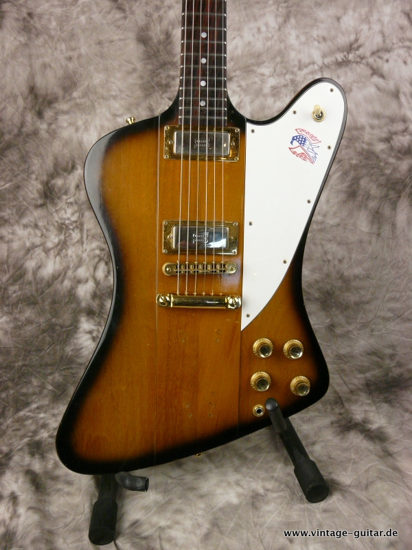 Gibson-Firebird-76-Bicentennial-1976-002.JPG