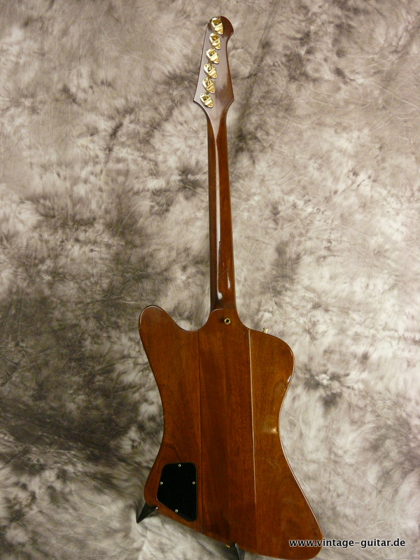 Gibson-Firebird-76-Bicentennial-1976-003.JPG