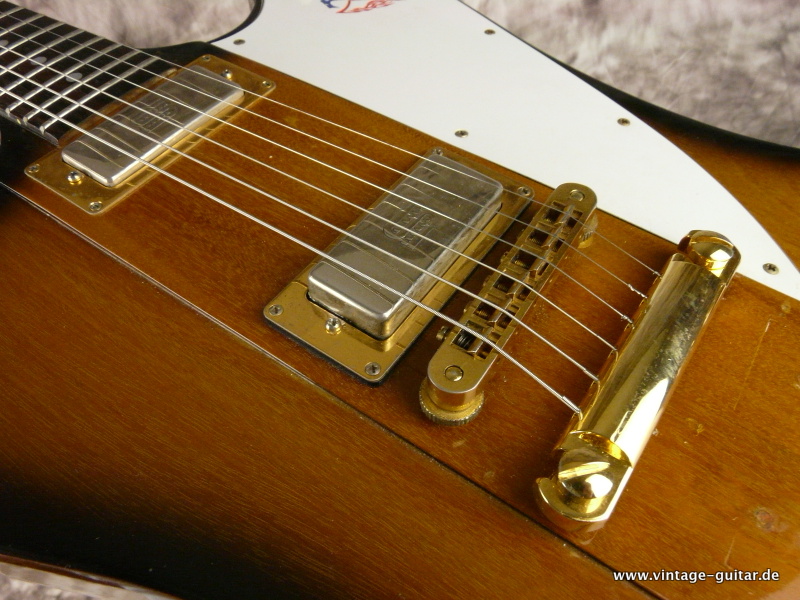 Gibson-Firebird-76-Bicentennial-1976-008.JPG