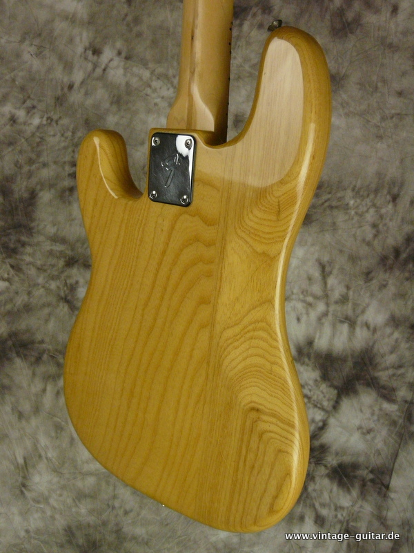 Fender-Precision_Bass_natural-1979-012.JPG