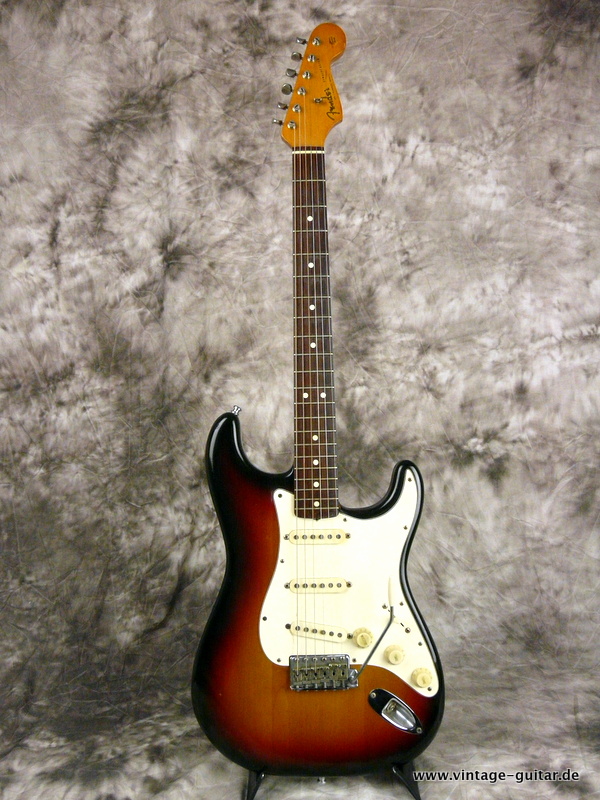 Fender-Stratocaster-1982-First-Reissue-Fullerton-001.JPG