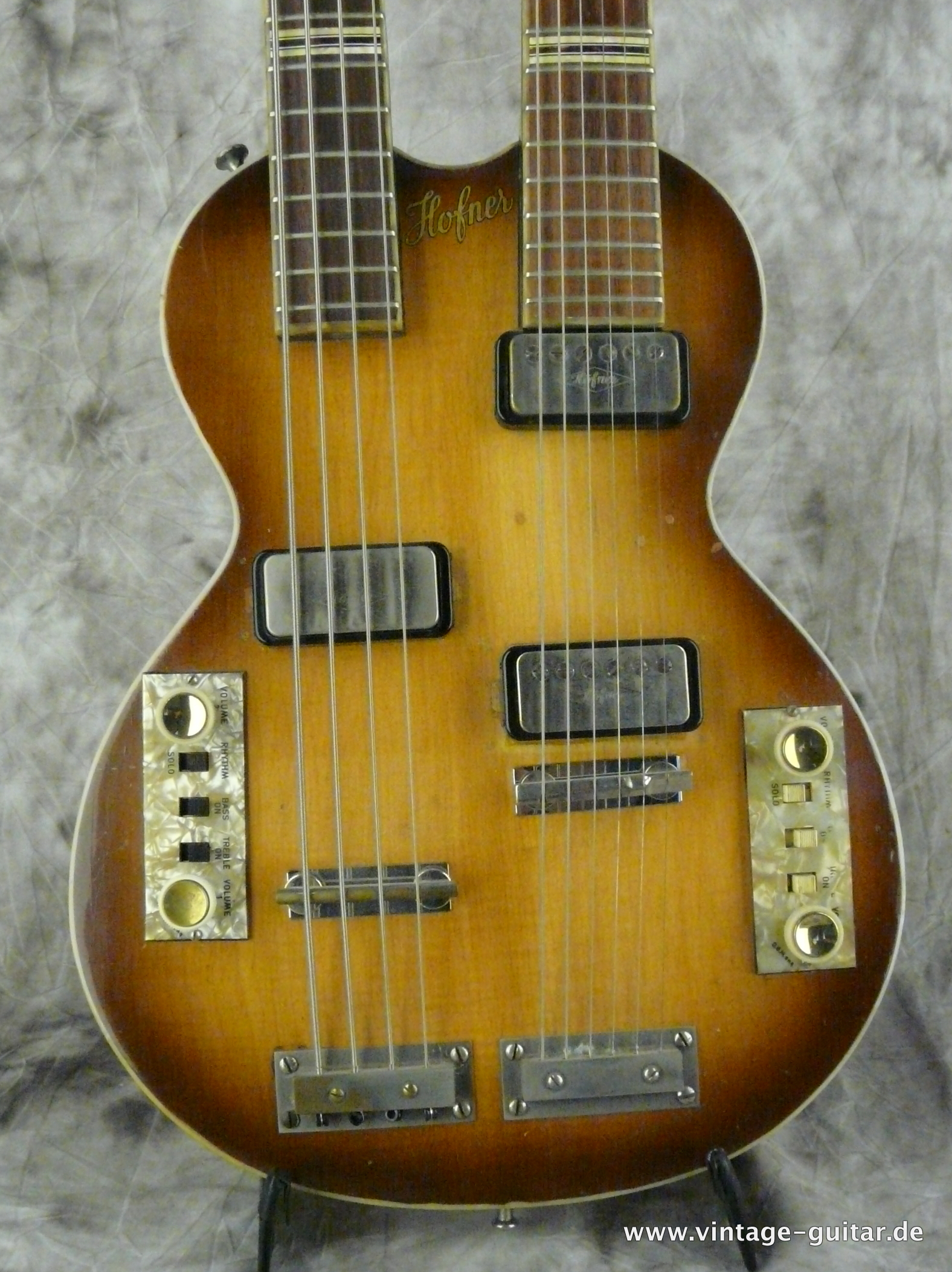 Hofner-Double-Neck-Guitar-and-Bass-Model-191-002.JPG