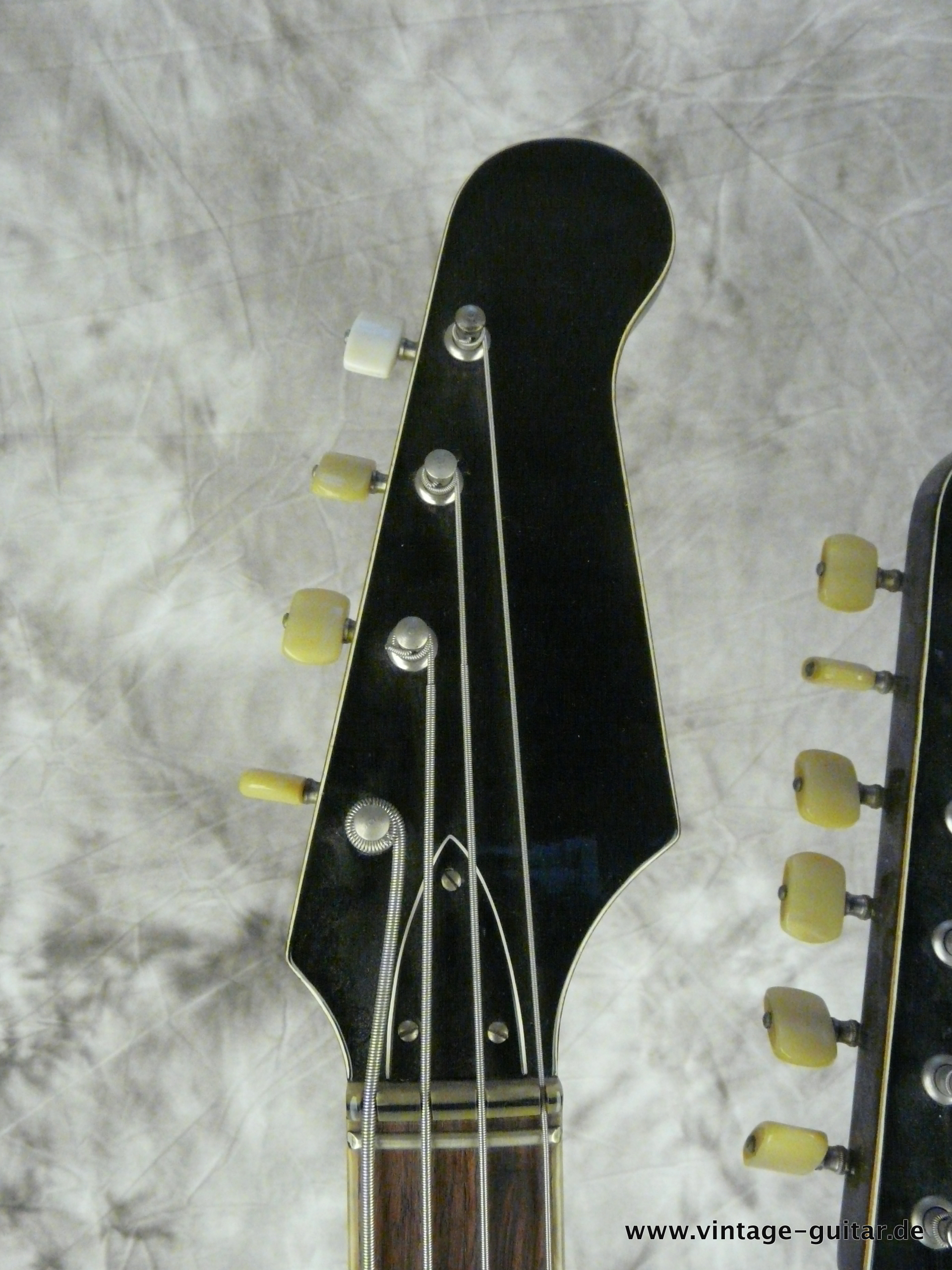 Hofner-Double-Neck-Guitar-and-Bass-Model-191-005.JPG