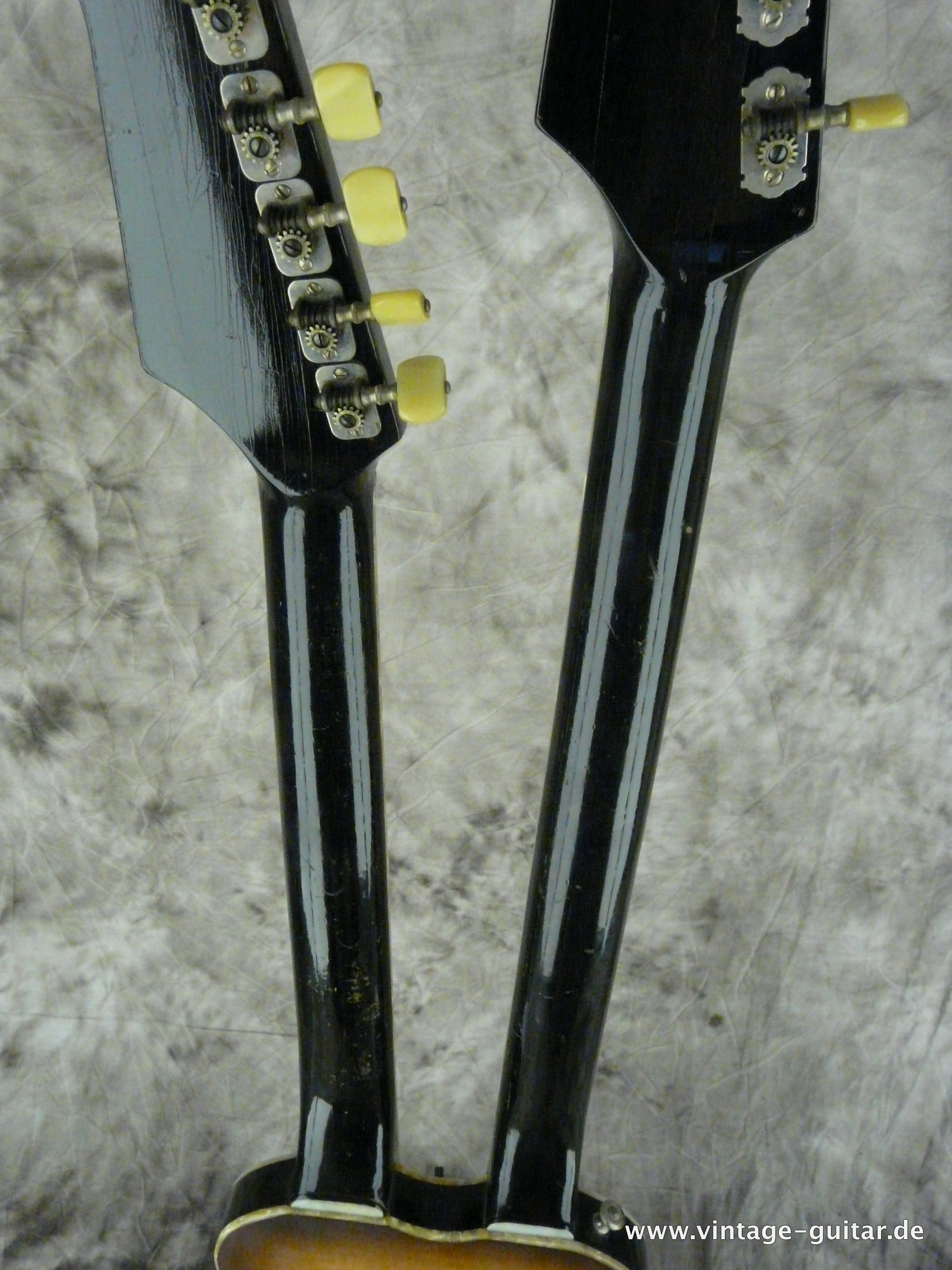 Hofner-Double-Neck-Guitar-and-Bass-Model-191-009.JPG