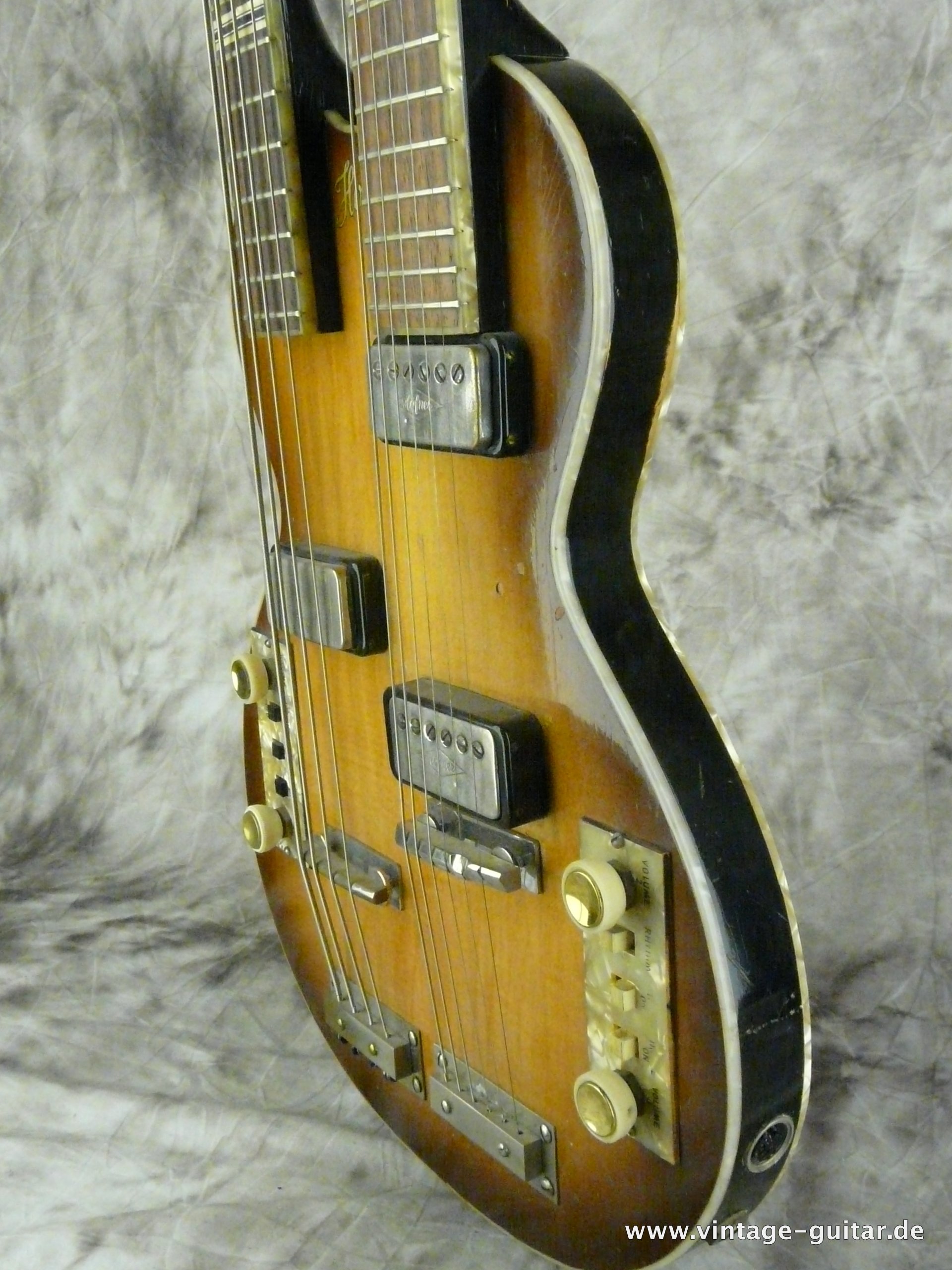 Hofner-Double-Neck-Guitar-and-Bass-Model-191-012.JPG