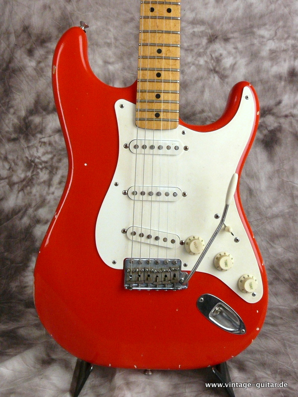 Fender-Stratocaster-50s-Reissue-Fullerton-fiesta-red-002.JPG