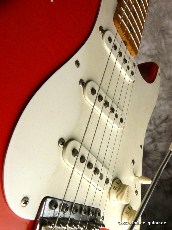 Fender-Stratocaster-50s-Reissue-Fullerton-fiesta-red-015.JPG