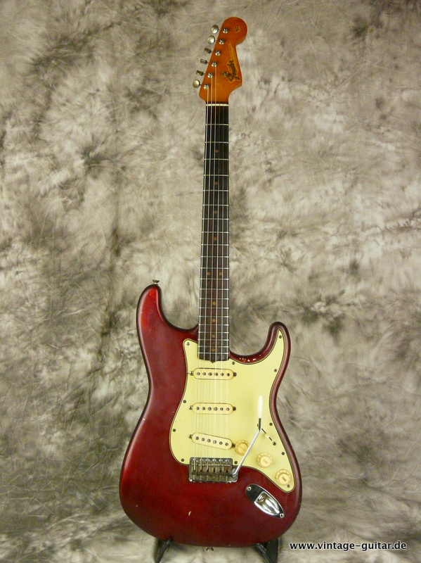 Fender-Stratocaster_1965-candy-apple-red-001.JPG