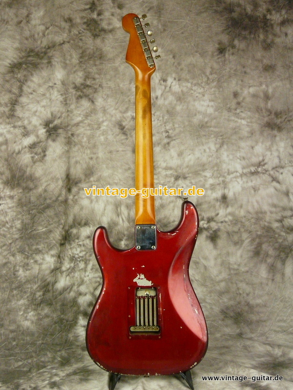 Fender-Stratocaster_1965-candy-apple-red-003.JPG
