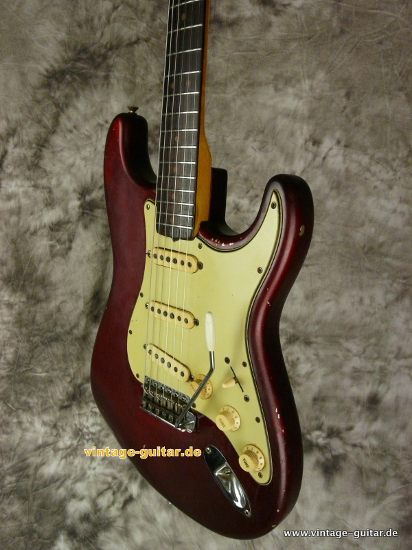 Fender-Stratocaster_1965-candy-apple-red-006.JPG