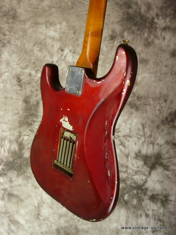 Fender-Stratocaster_1965-candy-apple-red-008.JPG