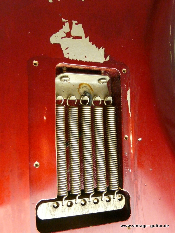 Fender-Stratocaster_1965-candy-apple-red-019.JPG