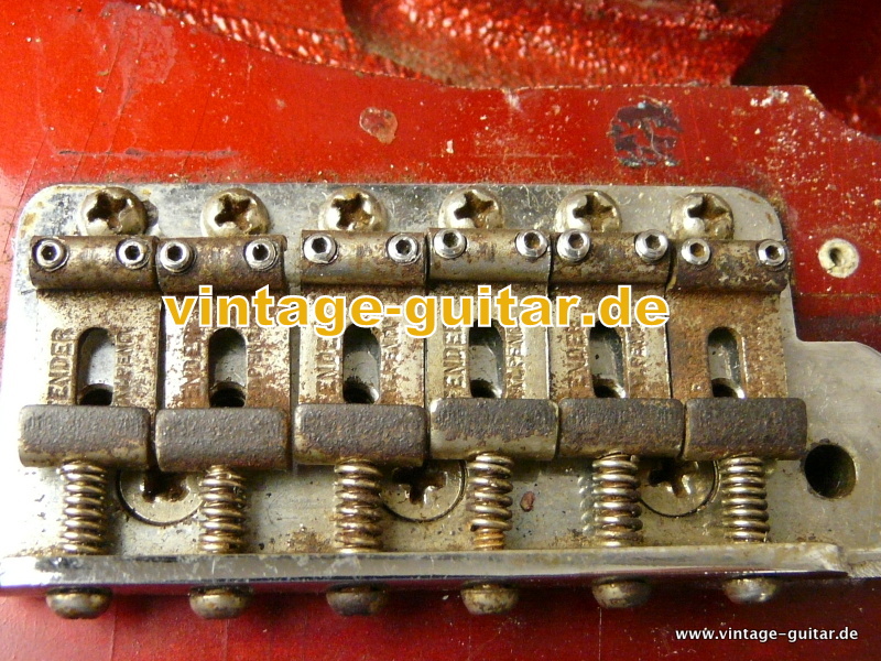 Fender-Stratocaster_1965-candy-apple-red-031.JPG