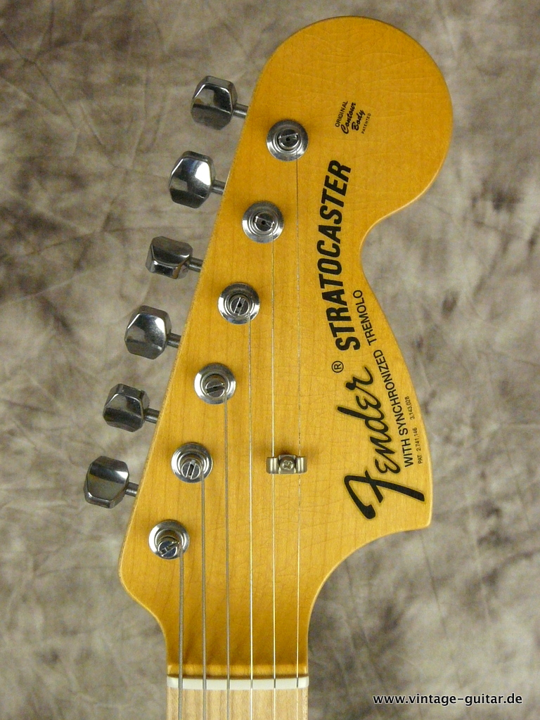Fender_Stratocaster-2014-Richie-Blackmoore-Custom-Shop-Tribute-003.JPG