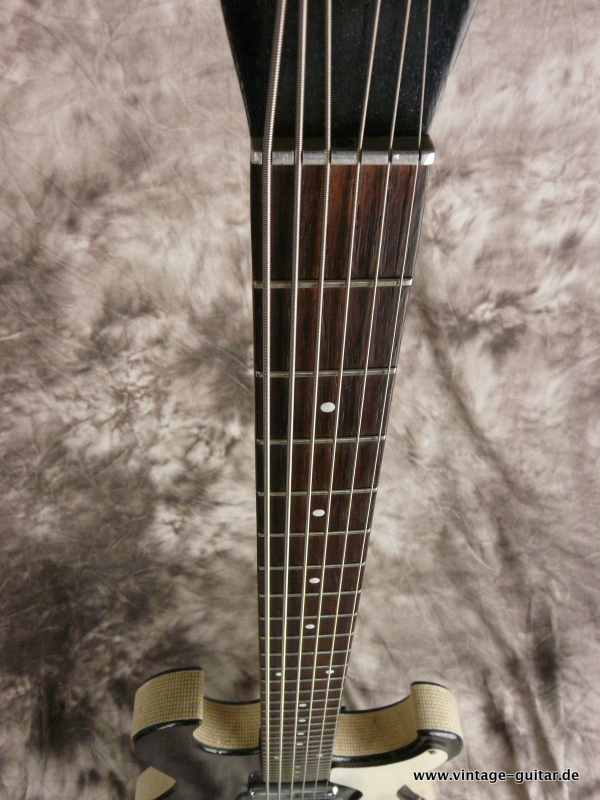 Danelectro-32-frets-guitar-1960s-005.JPG