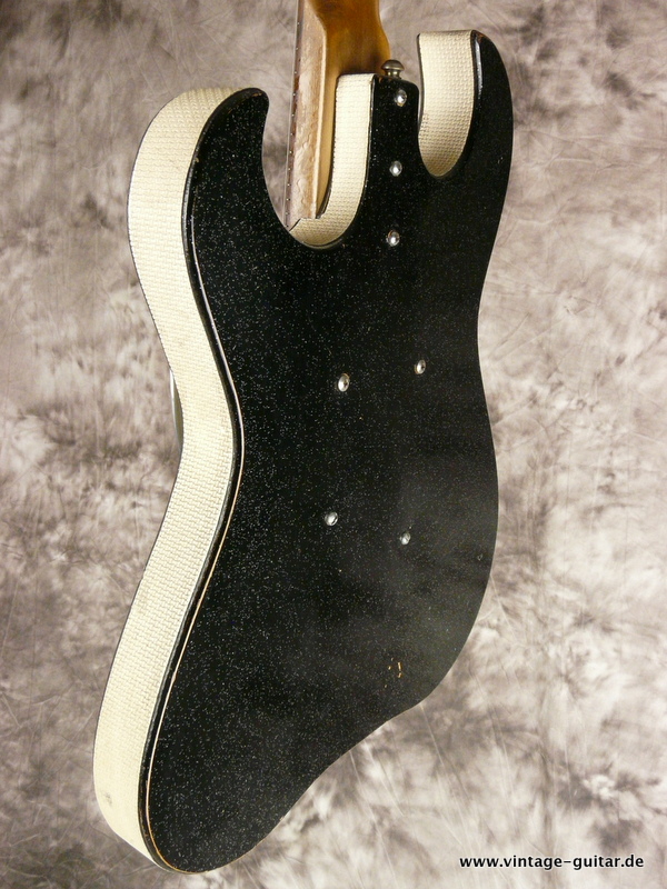 Danelectro-32-frets-guitar-1960s-007.JPG