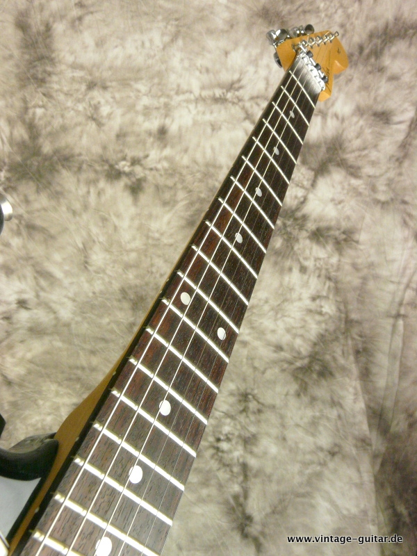 Fender-Stratocaster_1994-Japan-Floyd-Rose-009.JPG