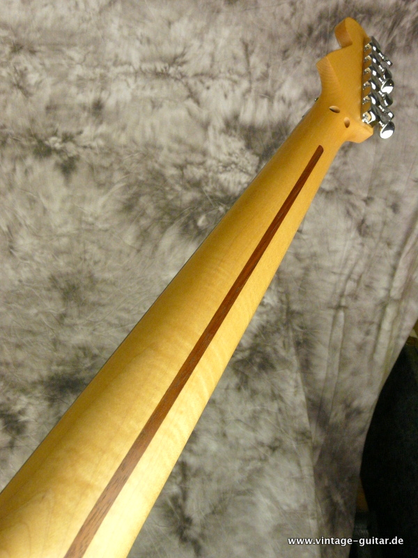 Fender-Stratocaster_1994-Japan-Floyd-Rose-010.JPG