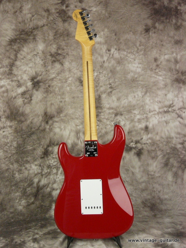 Fender-Stratocaster-Eric-Clapton-Custom-Shop-Torino-Red-2012-003.JPG