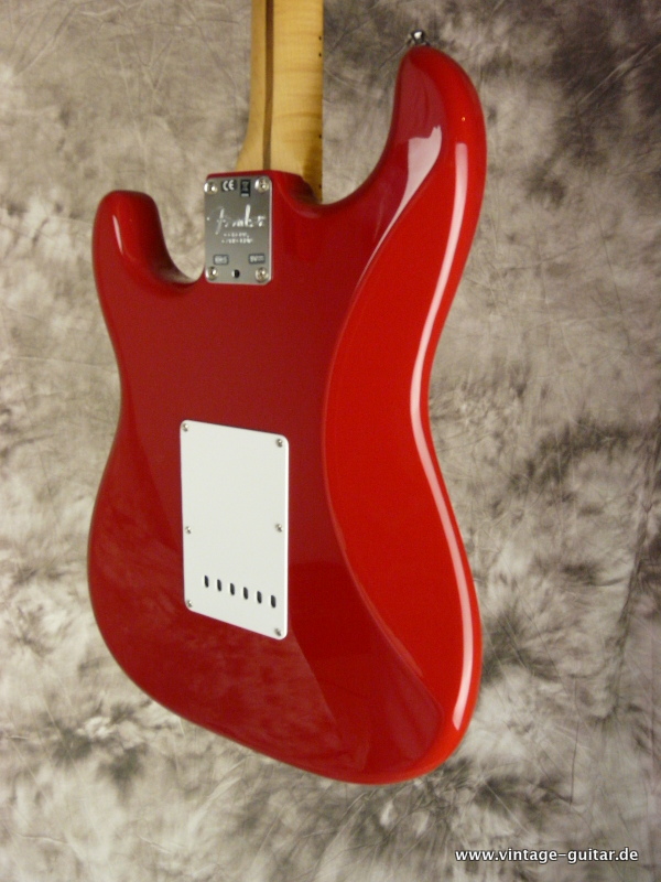 Fender-Stratocaster-Eric-Clapton-Custom-Shop-Torino-Red-2012-011.JPG