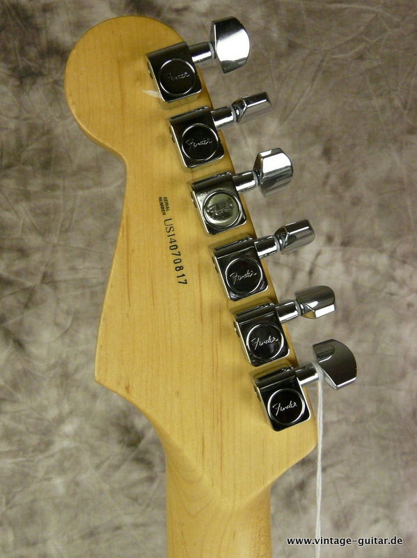 Fender-US-Standard-Stratocaster-mystic-red-2014-013.JPG