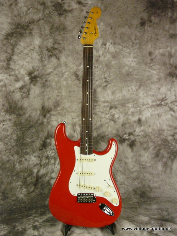 Fender-Stratocaster-Japan-2016-red-001.JPG