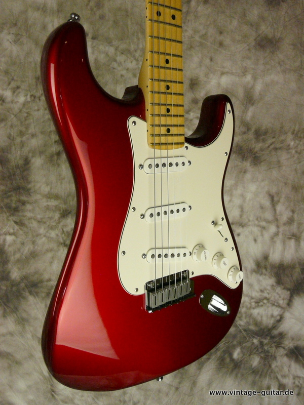 Fender-Stratocaster-candy-aplle-red-US-Standard-2015-005.JPG