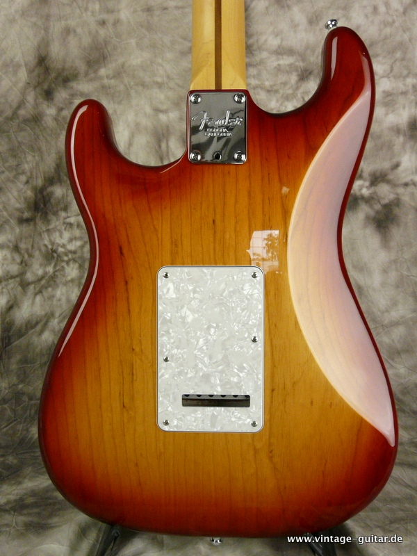 Fender-Stratocaster-US-Standard-sienna-burst-2000-004.JPG