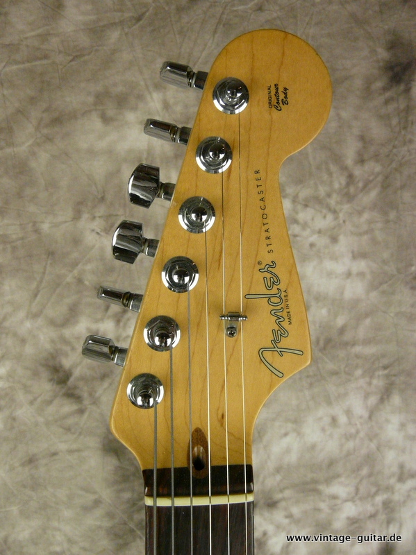 Fender_Stratocaster-US-Standard-cherry-sunburst-2002-009.JPG