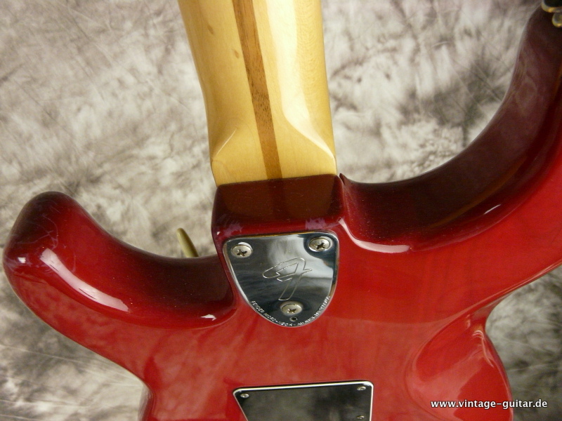 Fender-Stratocaster-1980-winered-014.JPG