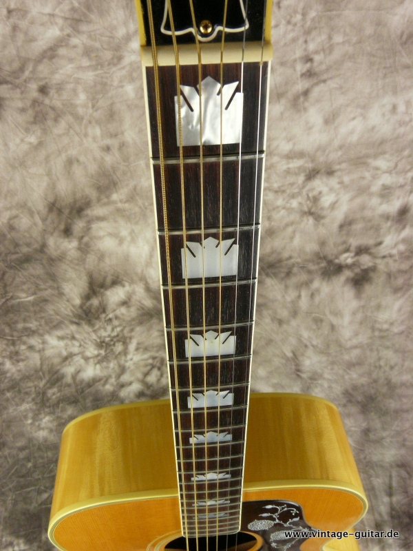 Gibson-J-200-Montana-made-1991-011.JPG