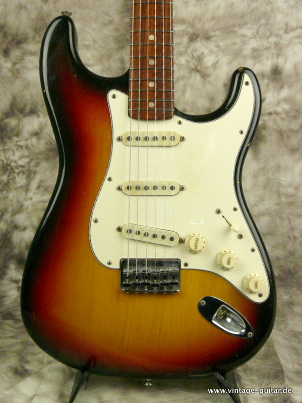Fender-Stratocaster-1974-sunburst-hardtail-002.JPG
