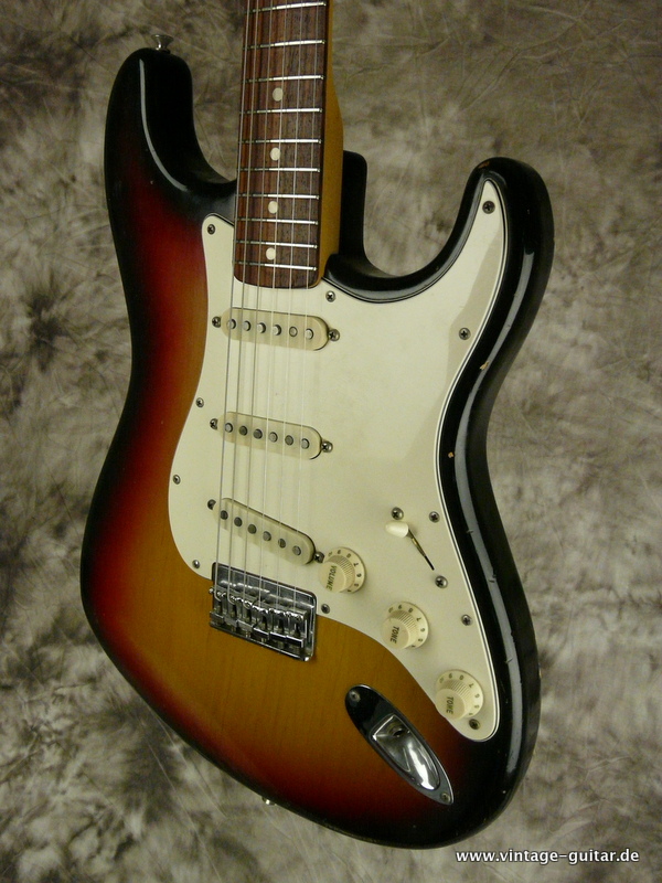 Fender-Stratocaster-1974-sunburst-hardtail-004.JPG
