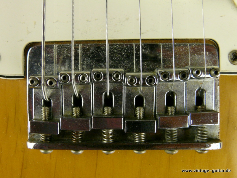 Fender-Stratocaster-1974-sunburst-hardtail-015.JPG