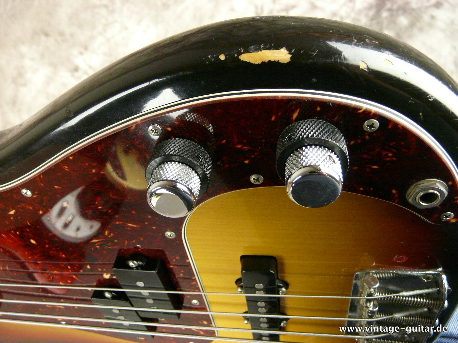 Fender-Precision_Bass-1973-sunburst-J-Bass-Pickup-012.JPG