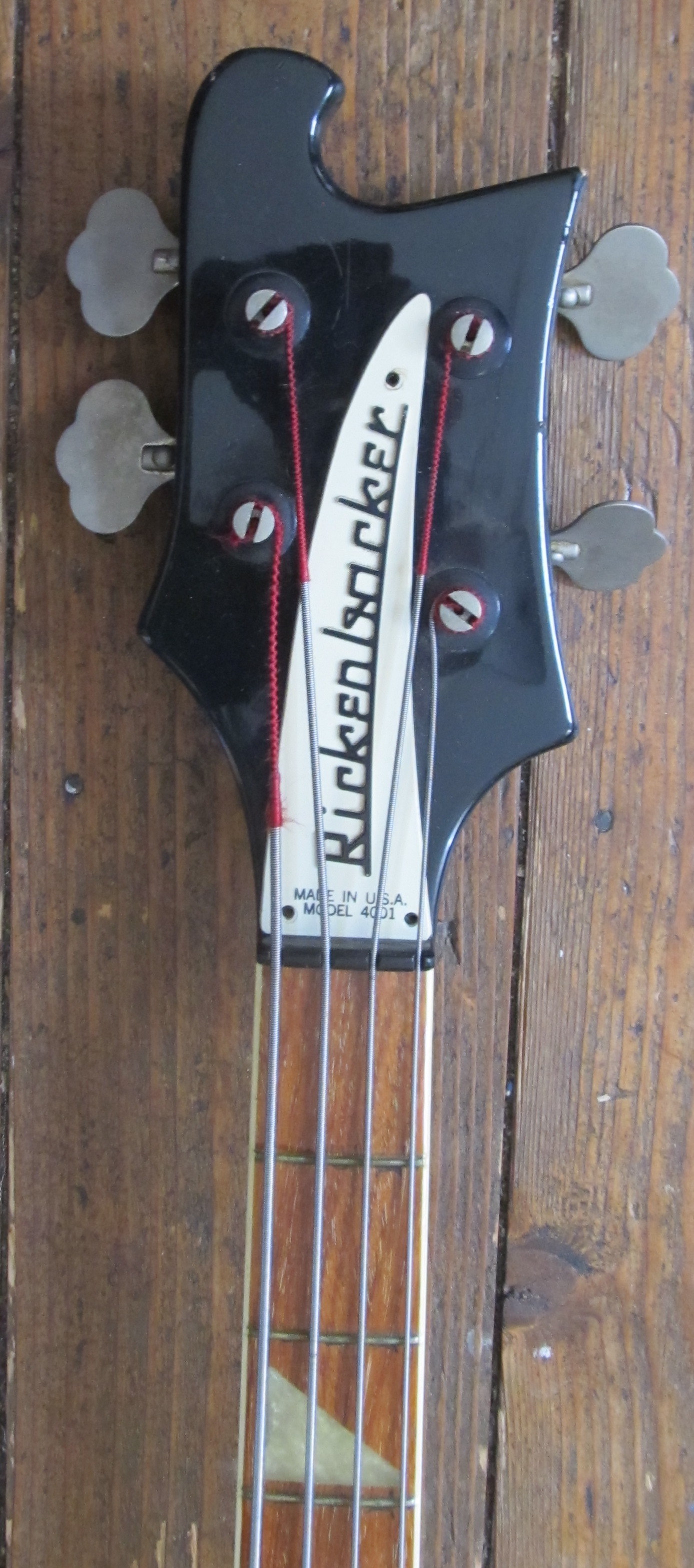 Rickenbacker-4001-1978_black-003.JPG