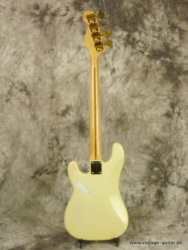 Fender-Precision-Special-1982-olympic-white-003.JPG