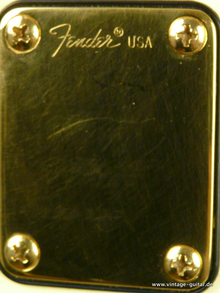 Fender-Precision-Special-1982-olympic-white-009.JPG
