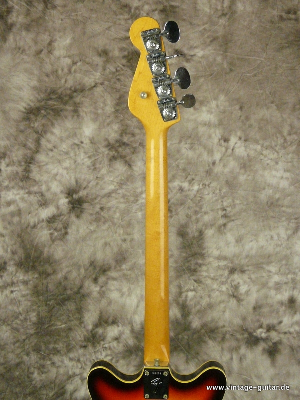 Fender-Coronado-Bass-1967-sunburst-007.JPG